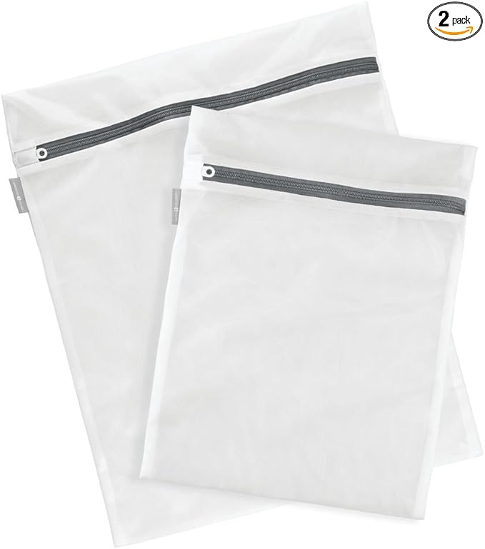 iDesign Mesh Laundry Bags with Built in Zipper for Cleaning Delicates– Set of 2, 1 Medium and 1 Large Bag, White