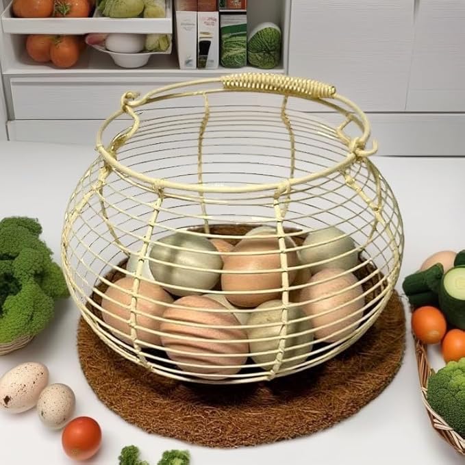 Egg Basket for Gathering Fresh Eggs, Retro Handle Egg Gathering Basket with Mat, Metal Egg Holder Countertop, Chicken Egg Basket for Farmhouse (Off-white)