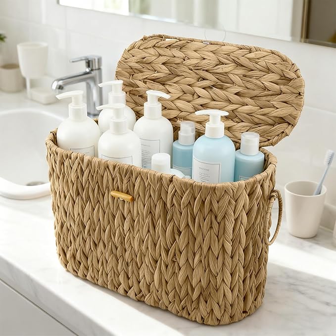 Toilet Paper Storage Basket - Water Hyacinth Slim Toilet Paper Holder with Lid, Holds Up to 9 Rolls, Decorative Organizer for Home Bathroom