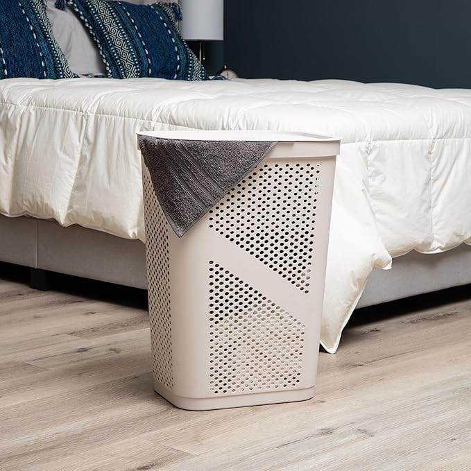 Mind Reader Slim Laundry Hamper with Lid, 60L Clothes Basket, Ventilated Plastic, Ivory
